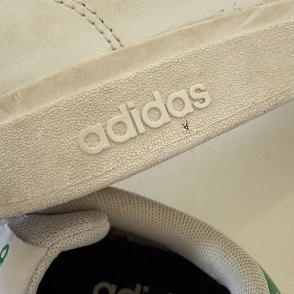 Adidas Sneakers in White and Green - Size 5 - Picture 6 of 11